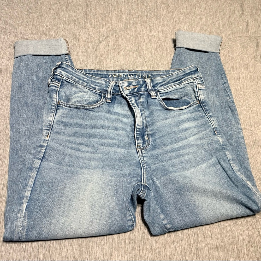 American Eagle Outfitters Women's High Rise Light Blue Jeans